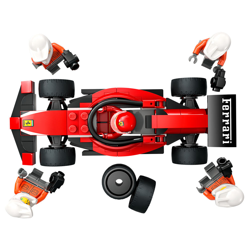 Parada en Boxes de F1® y Equipo de Mecánicos con Auto Ferrari