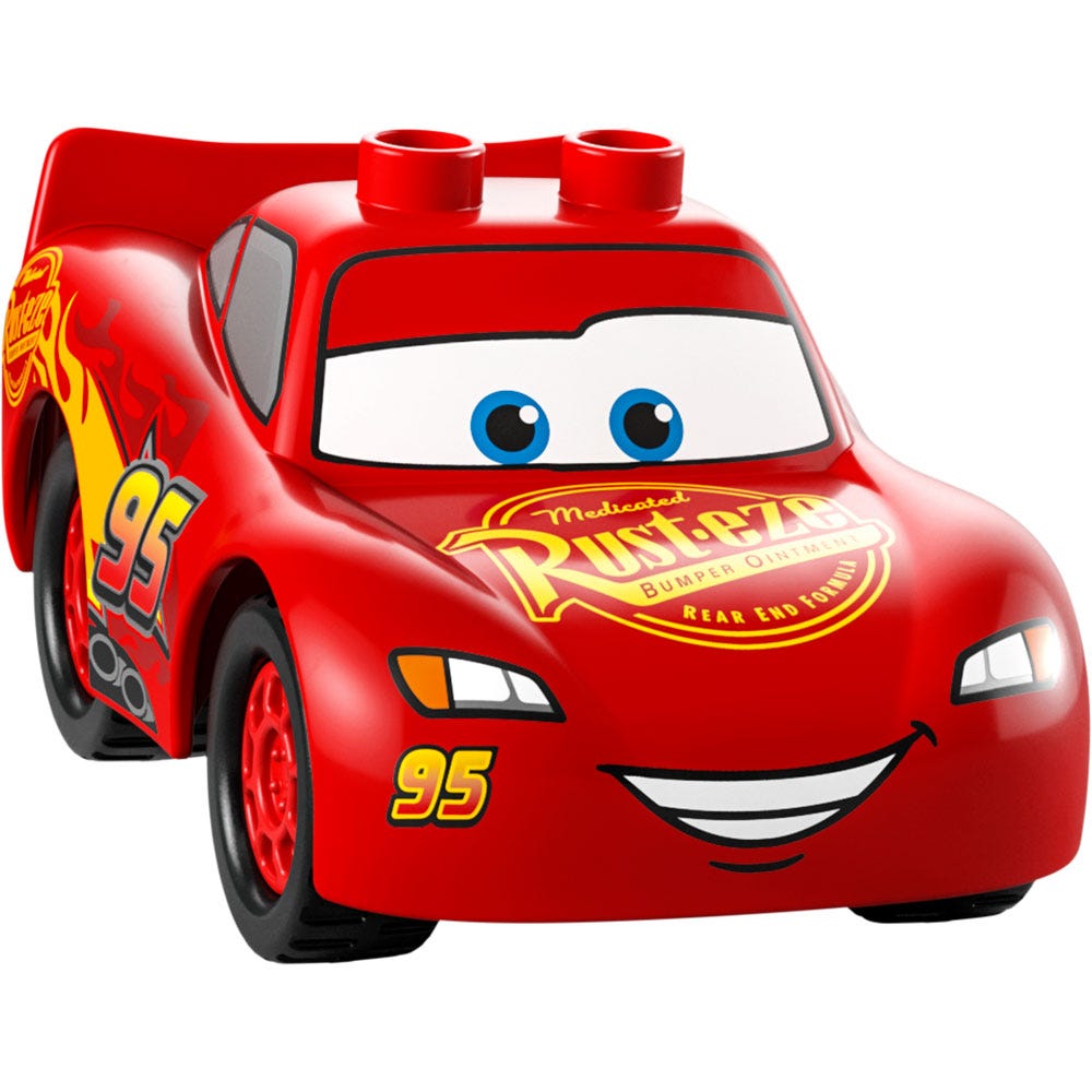 Diversión en el Autolavado con Rayo McQueen y Mate